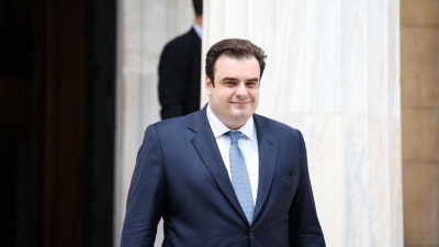 Πιερρακάκης: Δεν φοβάμαι τίποτα, δεν εκβιάζομαι από κανέναν - Ρίψη φυλλαδίων στο σπίτι του υπουργού παιδείας