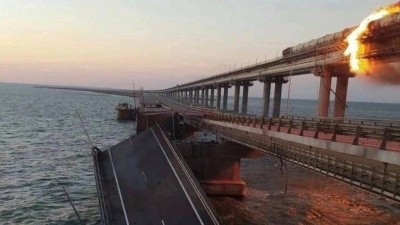 Ρωσία: Ταυτοποιήθηκε ο οδηγός του φορτηγού που εξερράγη στη γέφυρα της Κριμαίας