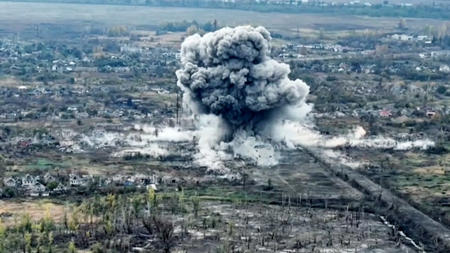 Πρωτoφανές πλήγμα - Η Ρωσία έριξε για πρώτη φορά τη βόμβα Grom - 1 στο Krivoy Rog - Κάτι ήταν... πολύ διαφορετικό (vid)