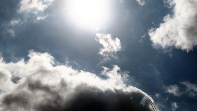 Τοπικές νεφώσεις και σποραδικές βροχές, με θερμοκρασίες έως 29 βαθμούς, αναμένονται το Σάββατο (19/10)