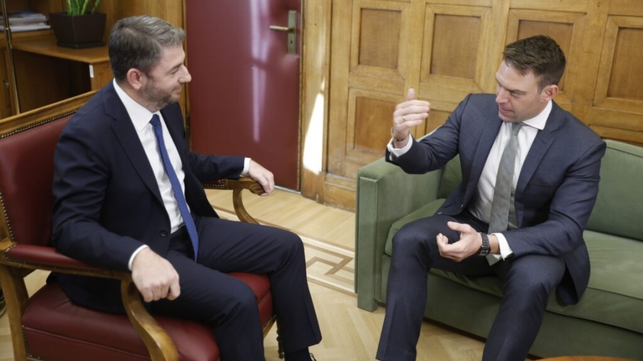 Συνάντηση Κασσελάκη - Ανδρουλάκη στη Βουλή: «Να κρατήσουμε ανοιχτό δίαυλο επικοινωνίας, χρειάζονται προοδευτικές λύσεις»