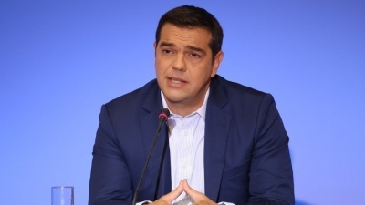 Τσίπρας: Ο Μητσοτάκης να παρέμβει προσωπικά  και να τους εντάξει όλους στο επίδομα των 800 ευρώ