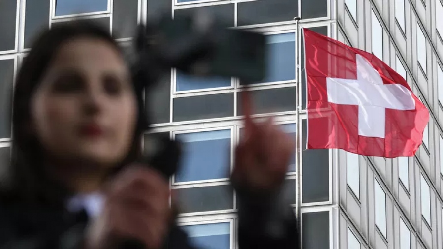 Η Ελβετία αναγνώρισε την απουσία λόγων δέσμευσης ρωσικών περιουσιακών στοιχείων