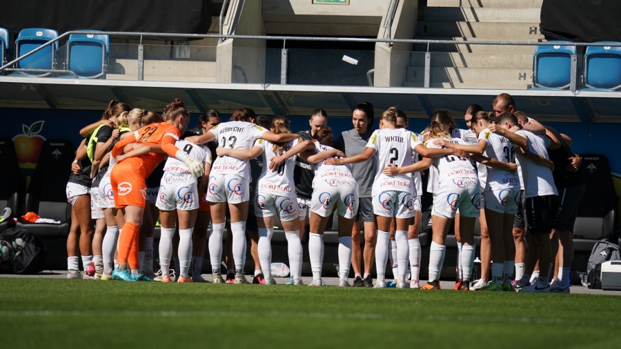 Πρωτοφανές περιστατικό στην Αυστρία - Κρυφές κάμερες σε αποδυτήρια γυναικείας ομάδας ποδοσφαίρου