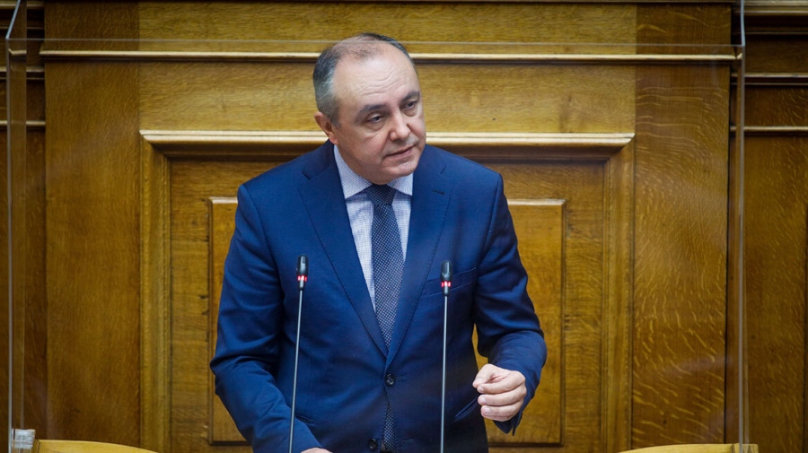 Θέλει Περιφέρεια ο Καράογλου, δεν μπορεί τη Βουλή