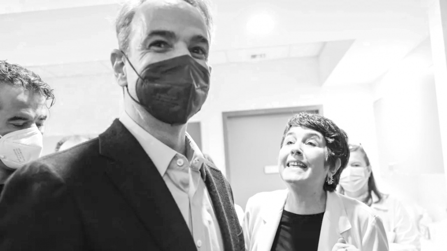 «Ο Μητσοτάκης γελούσε μέσα από τη μάσκα» - Σοκάρουν οι καταγγελίες μητέρας θύματος των Τεμπών και νοσηλεύτριας στο Ασκληπιείο