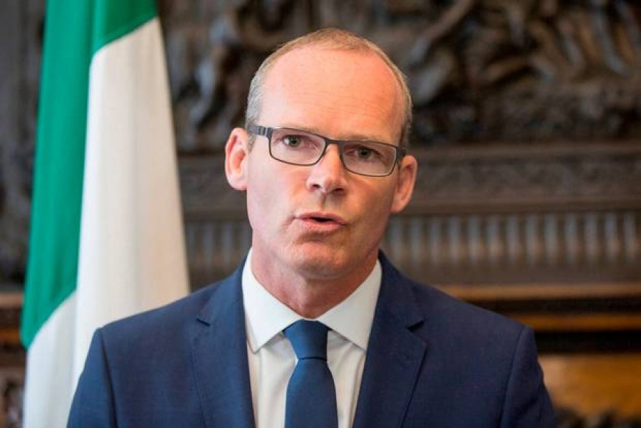 Coveney (ΥΠΕΞ Ιρλανδίας): Παράλογο το αίτημα της Βρετανίας για αντικατάσταση του «backstop»