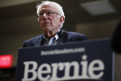 «Πυρά» Blankfein και Mnuchin κατά Sanders: Θα καταστρέψει την αμερικανική οικονομία