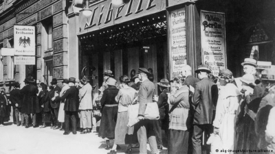 Πριν από 100 χρόνια: Υπερπληθωρισμός στη Γερμανία