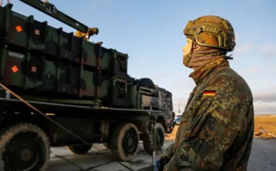 Πρόκληση - Η Γερμανία ζητά εξαίρεση από τα όρια δανεισμού, στηρίζει το φιάσκο της Κομισιόν για την άμυνα