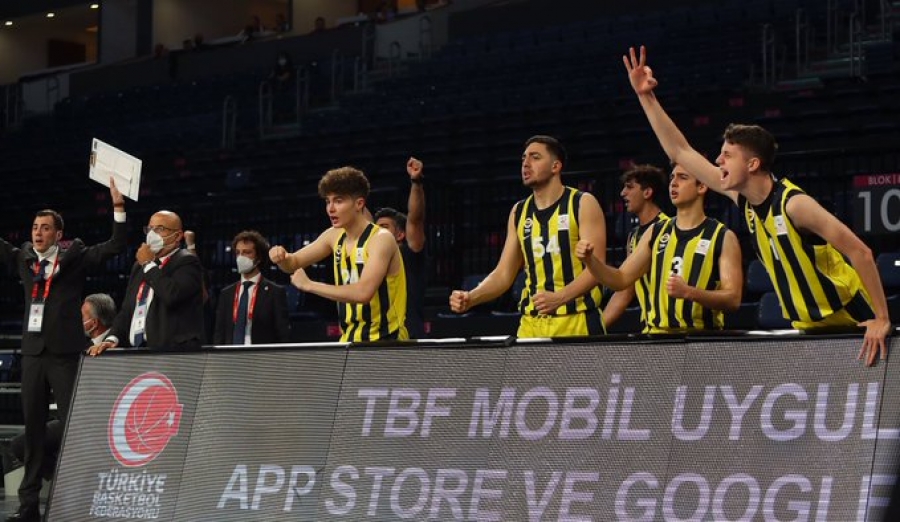 Φενέρ: Έξι «διαζύγια» για τους Τούρκους!