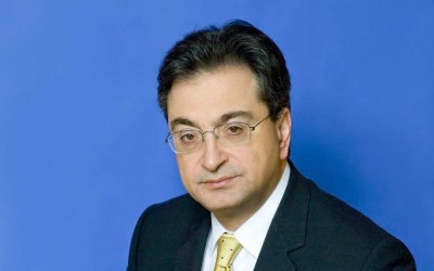 Η ανώτατη τιμητική διάκριση της Αρχιεπισκοπής Αθηνών στον CEO της Eurobank, Φωκίωνα Καραβία