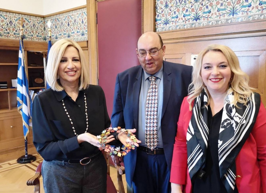 Γεννηματά: Η κυβέρνηση με τον αυταρχισμό και τις επιτάξεις ρίχνει λάδι στην φωτιά