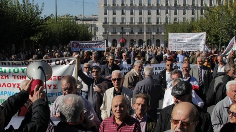 Στο κέντρο της Αθήνας έγινε το πανελλαδικό συλλαλητήριο των συνταξιούχων – Συνάντηση με τον  Γ. Τσίπρα