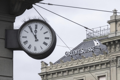 Politico: Εάν η βαρετή Ελβετία δεν μπορεί  να σώσει τις τράπεζες της, ποιος μπορεί;