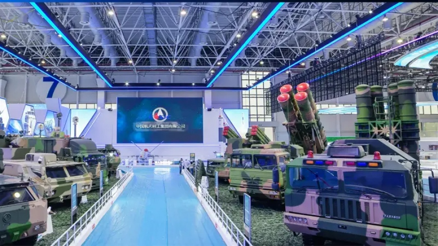 Reuters: Η Κίνα θα βοηθήσει το Ιράν να καταστρέψει τα αμερικανικά αεροπλανοφόρα