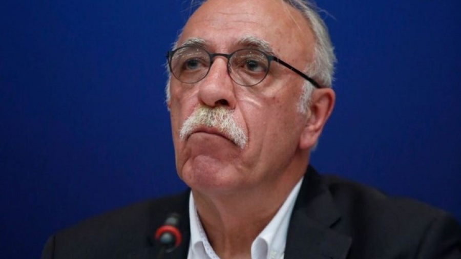 Βίτσας (ΣΥΡΙΖΑ): Πολιτική κουταμάρα τα κλειστά κέντρα για τους μετανάστες – Κόλαση στα νησιά