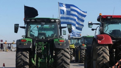 Προάγγελος της συντριβής - Τα μπλόκα των αγροτών ξήλωσαν το αφήγημα του «παντοδύναμου Μητσοτάκη»