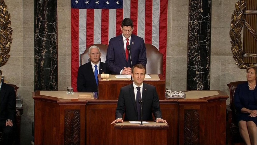 Macron: Πιθανότατα ο Trump θα αποσύρει τις ΗΠΑ από τη συμφωνία με το Ιράν για το πυρηνικό του πρόγραμμα