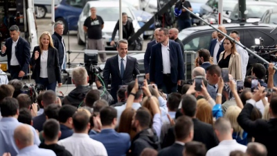 Στα γραφεία της ΝΔ έφτασε ο Κυριάκος Μητσοτάκης