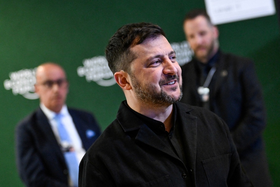 Γελοιοποιεί τον Zelensky το Politico: Δεν ξέρει να απολύει, όσοι φεύγουν... επιστρέφουν και δεν μαθαίνει από τον Burnham