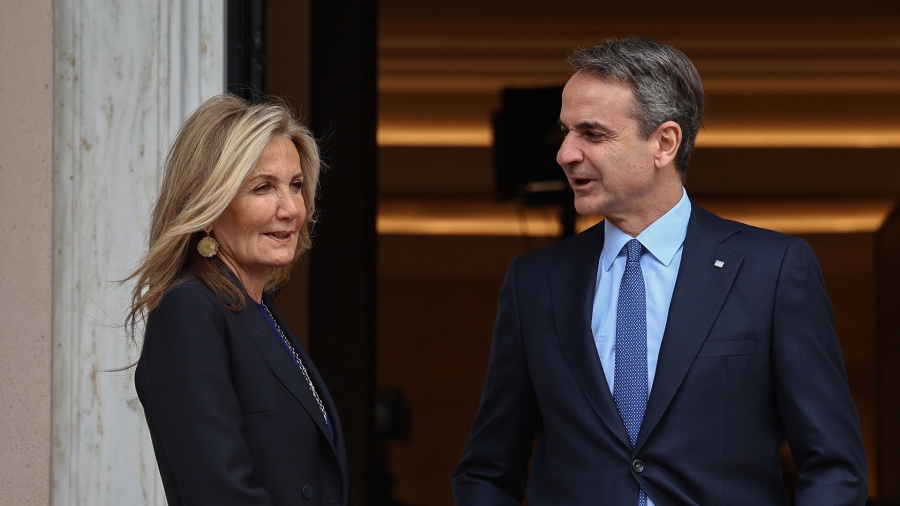 Πωλείται η βίλα Μητσοτάκη - Γκραμπόφσκι στην Τήνο – Ποια η αιτία της πώλησης