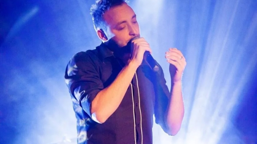 Με έμφραγμα στο νοσοκομείο ο τραγουδιστής Μάκης Καψάλης