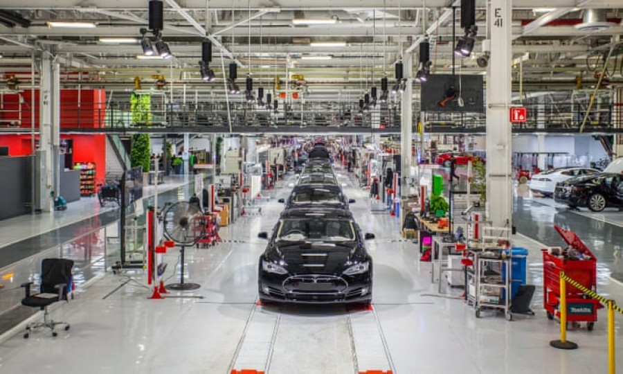 Tesla: Πενταετής συμφωνία με την κινεζική Yahua για την προμήθεια λιθίου