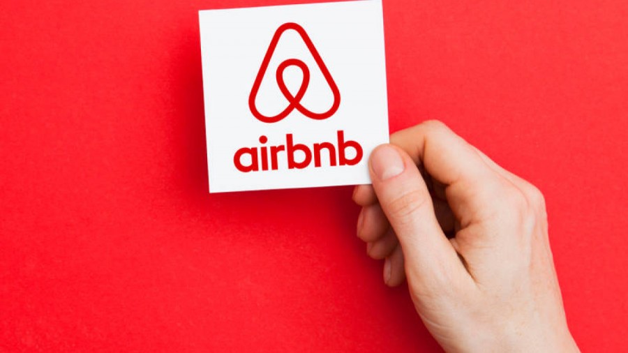 Τα σημάδια κορεσμού από το 2019 και η χαριστική βολή λόγω κορωνοϊού το 2020, αλλάζουν τα δεδομένα στο Airbnb