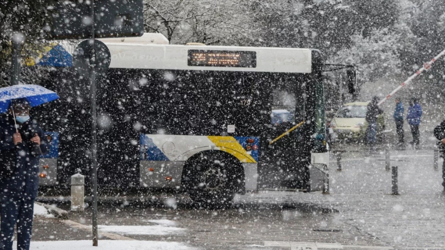Αττική: Αποσύρονται λεωφορεία και τρόλεϊ λόγω της κακοκαιρίας
