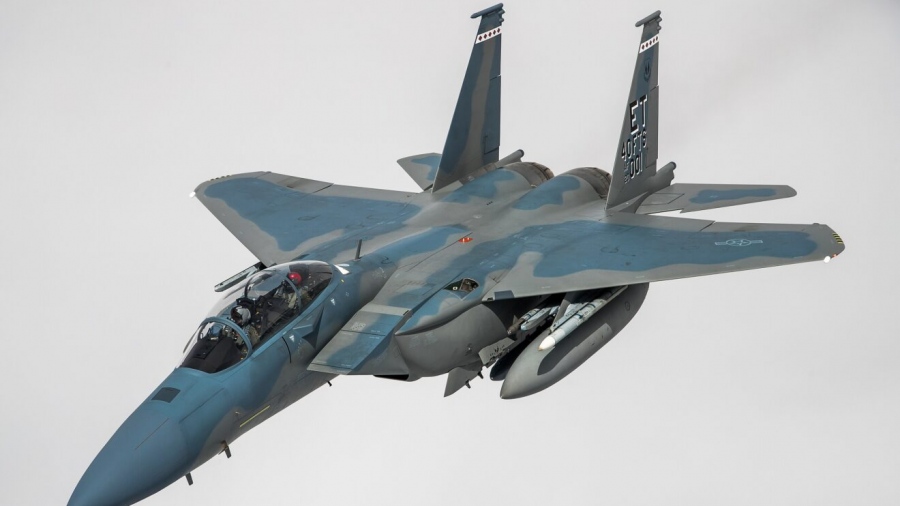 F-15 και drones αγοράζει η Πολωνία από την Boeing – Στην τελική ευθεία και για τα F-35