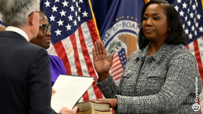 Οργή Trump – «Όχι» από τους δικαστές στην απόλυση της Lisa Cook της Fed, διέταξαν την επαναφορά της