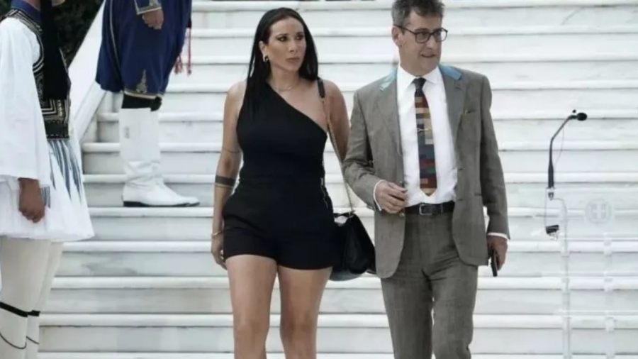 Ανδρεαδάκης: Σεξιστική η επίθεση στην Eύη Καλογηροπούλου για την εμφάνιση στο Προεδρικό Μέγαρο