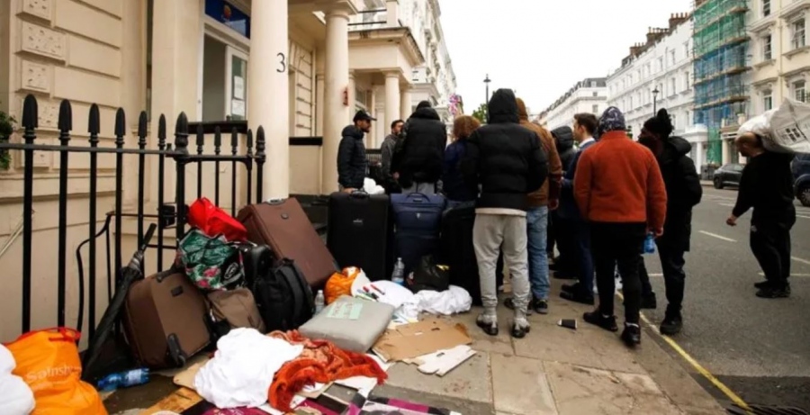 Οι ορδές λαθρομεταναστών διαλύουν την Ευρώπη -  Χάος στη Βρετανία - «Σώστε τα παιδιά μας, διώξτε τους εγκληματίες»