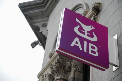 Συνεχίζει την αποεπένδυση από τις τράπεζες η Ιρλανδία – Πούλησε το 5% της ΑΙΒ έναντι σχεδόν 400 εκατ. ευρώ