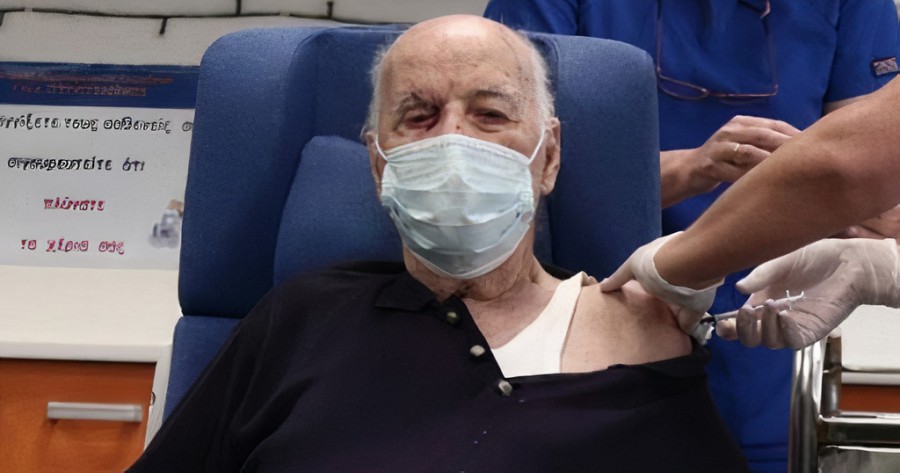 Κορωνοϊός: Μετάνιωσε που έκανε πρώτος το εμβόλιο ο Μ. Γιοβανίδης - «Εμβολιάστηκα εκεί, από βλακεία μου»
