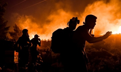 Τραγωδία στη Μαγνησία: Απανθρακωμένη γυναίκα και κτηνοτρόφος - Σύλληψη άνδρα για εμπρησμό - Καίγονται σπίτια στη Λαμία