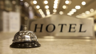 Φωτιά στις τιμές των ξενοδοχείων - Άνοδος 14,6% σε ετήσια βάση - Τα μέτρα Σκρέκα τρέχουν αλλά οι τιμές ανεβαίνουν