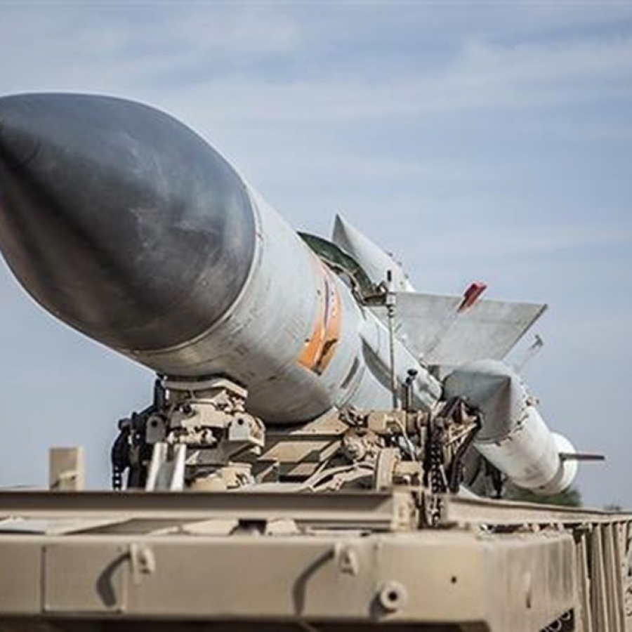 Το Ιράν παρουσίασε νέο βαλλιστικό πύραυλο με βεληνεκές 1.400 χιλιομέτρων - Ταχύτητα οκτώ φορές της ταχύτητας του ήχου