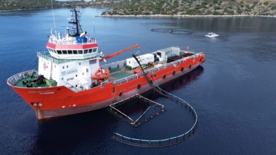 Ίδρυμα Λασκαρίδη & Healthy Seas καθάρισαν 40 τόνους απορριμμάτων από «ghost farm» στα Μέθανα