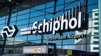 Εκατοντάδες πτήσεις ακυρώθηκαν σήμερα στο Άμστερνταμ λόγω κακοκαιρίας