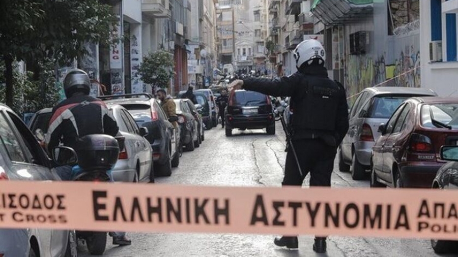 Συναγερμός στον Άλιμο - Πυροβολισμοί σε πολυκατοικία - Αποκλεισμένη η περιοχή