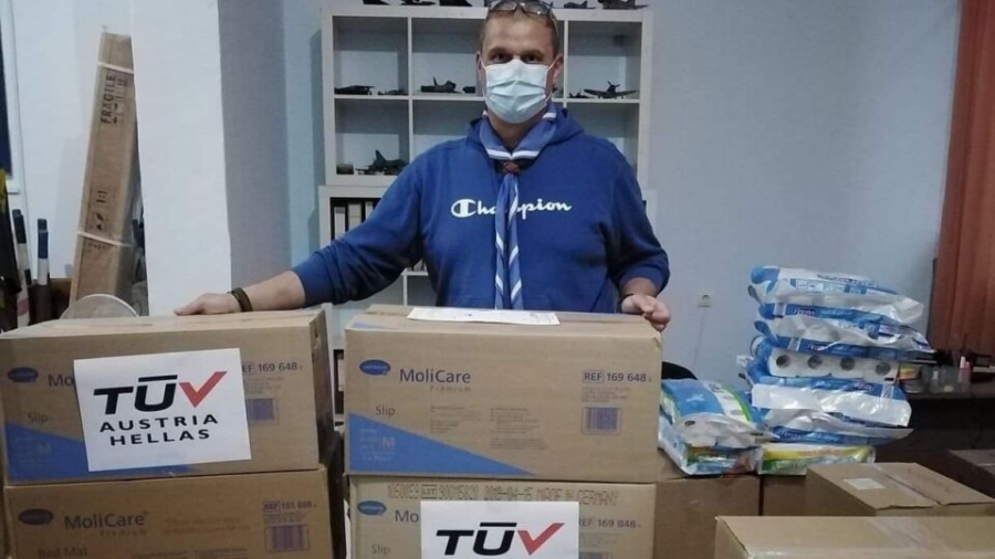 Είδη πρώτης ανάγκης στους σεισμόπληκτους της Ελασσόνας από TUV Austria Hella