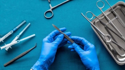 Τσεχία: Κατασχέθηκαν 7,9 εκατ. ευρώ σε έρευνα της Ευρωπαϊκής Εισαγγελίας για διαφθορά σε νοσοκομειακό εξοπλισμό