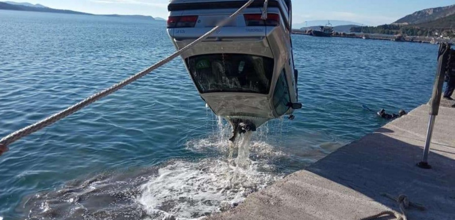 Κατερίνη: Αγωνιώδης απεγκλωβισμός 28χρονου από αυτοκίνητο που έπεσε στη θάλασσα