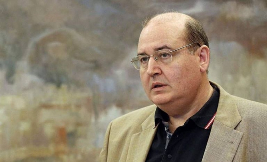 Φίλης για βάσεις: Περίπου 40.000 υποψήφιοι θυσία στο νεοφιλελεύθερο Μινώταυρο