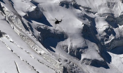 Ελβετία: Χιονοστιβάδα παρέσυρε δέκα σκιέρ - Δύο τραυματίες