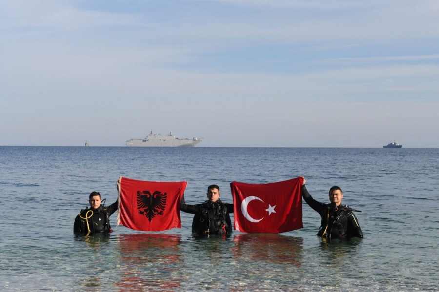 Εφιάλτης για Ελλάδα – Η Τουρκία «κλειδώνει» Αδριατική – Μυστικές συμφωνίες με Αλβανία για να «εμβολίσει» τον ελληνικό Στόλο