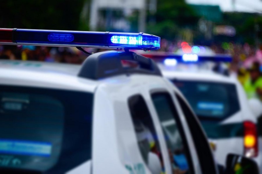 Κορωνοϊός: Σαρωτικοί έλεγχοι της αστυνομίας και συλλήψεις σε Πάρο, Μύκονο και Σαντορίνη