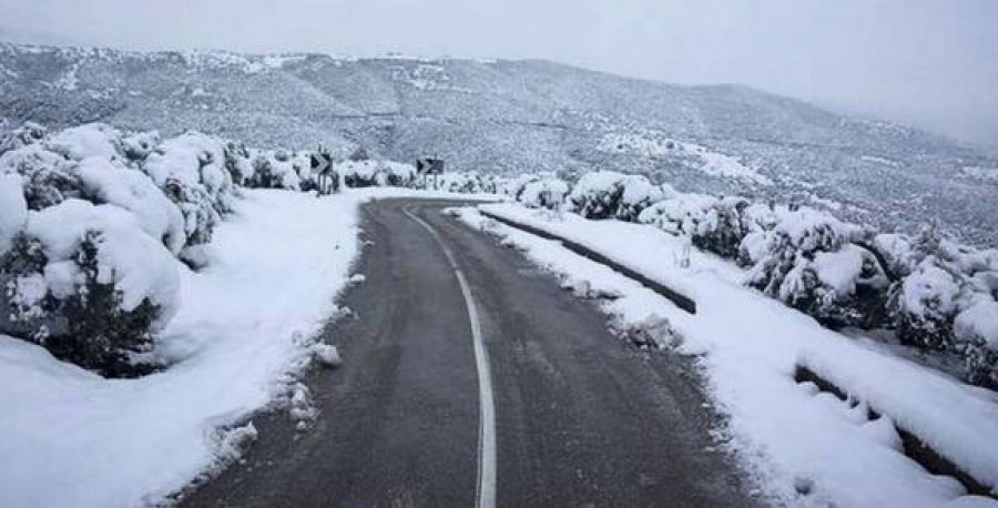Κακοκαιρία «Φίλιππος»: Διεκόπη  η κυκλοφορία στην επαρχιακή οδό Μαλακάσας-Ωρωπού